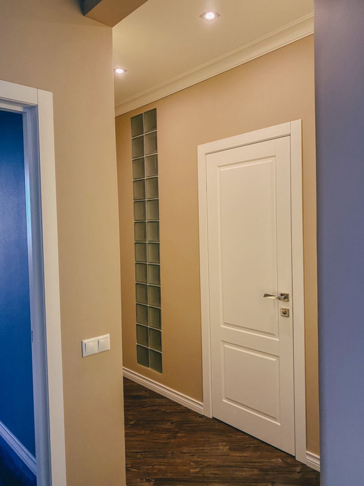 Установка плинтуса и карниза. Жилой квартал «Сколковский»