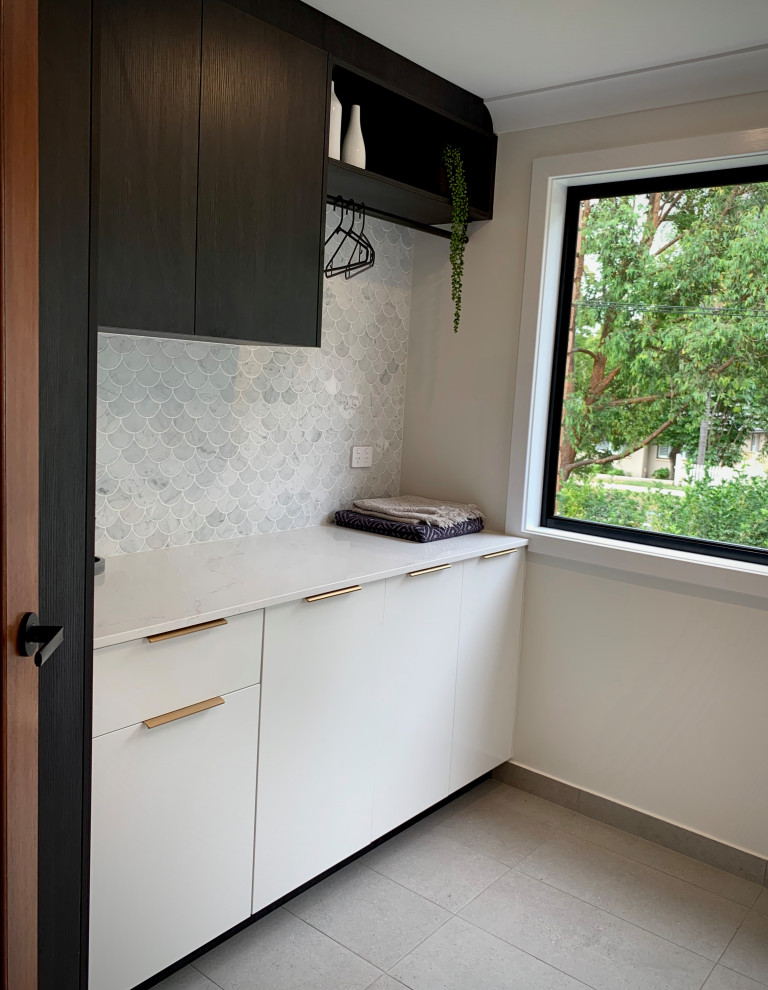Contemporary laundry room in Sydney.