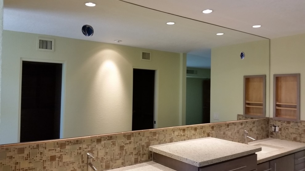 Inspiration for a transitional bathroom remodel in Phoenix