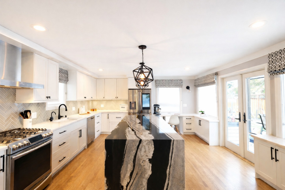 Copacabana Kitchen & Bathroom Remodel