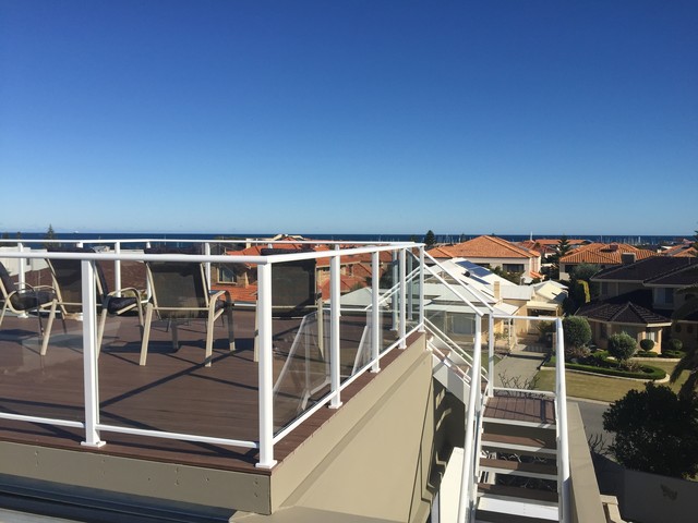 Rooftop Decking contemporary-traedaeck