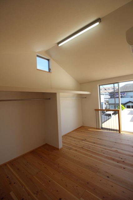和泉のいえ japones-dormitorio-infantil