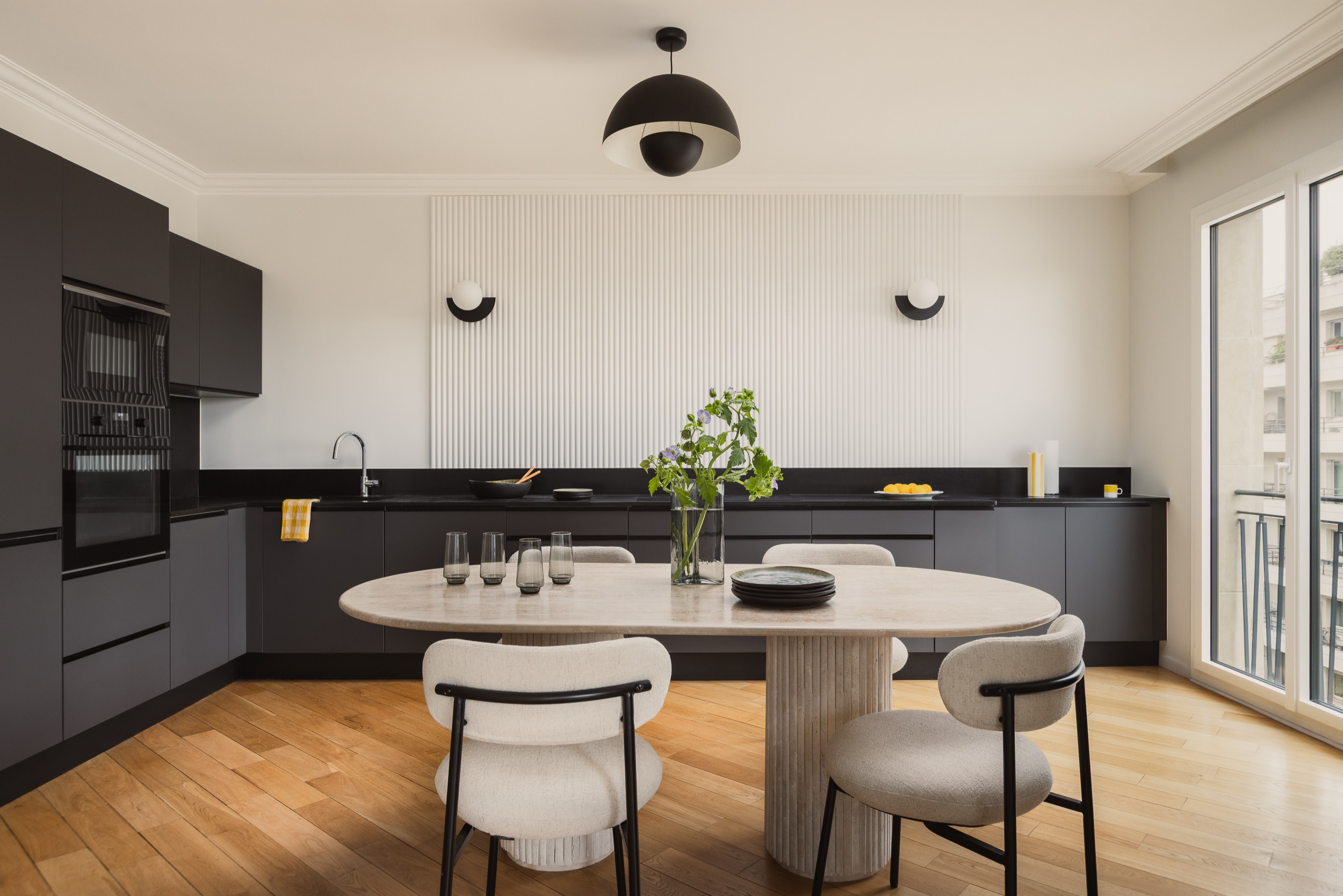 Circulations, courbes et nouvelle respiration pour ce 105m2