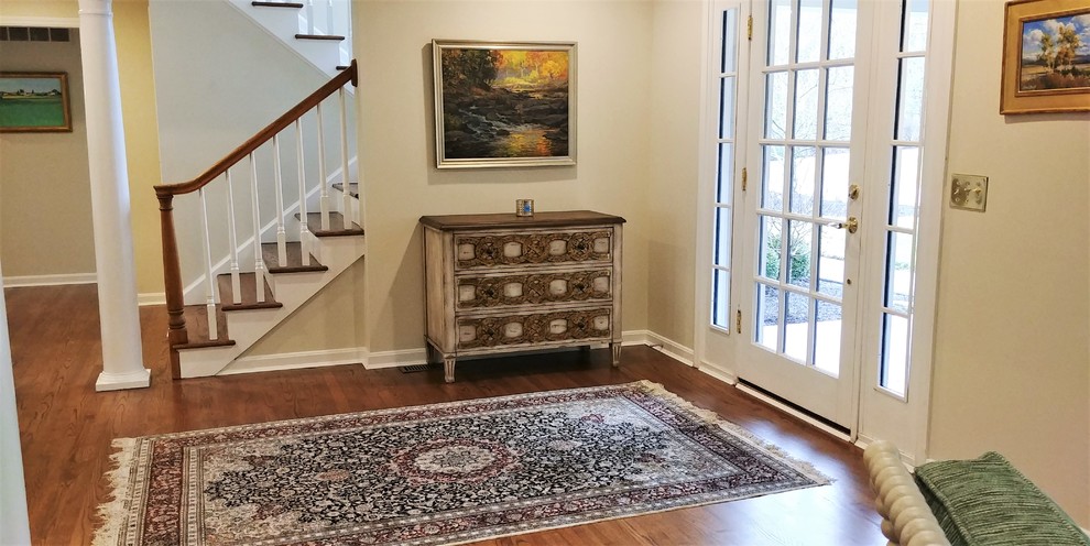 Home design - transitional home design idea in Cincinnati