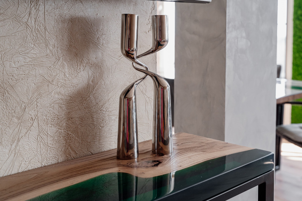 Авторская фактура декоративной штукатурки в квартире с террасой