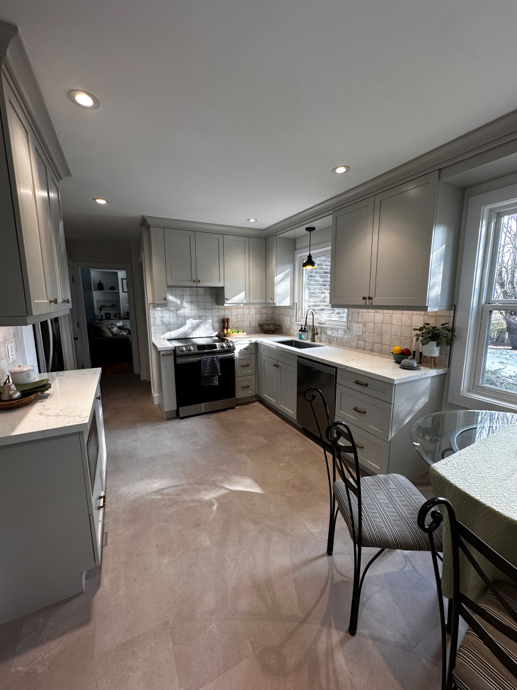 Spencer Crescent - Elegant Kitchen Remodel