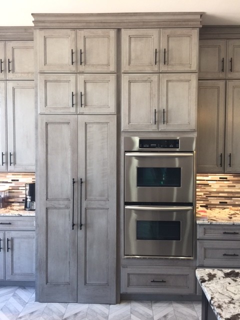 Kitchen - transitional kitchen idea