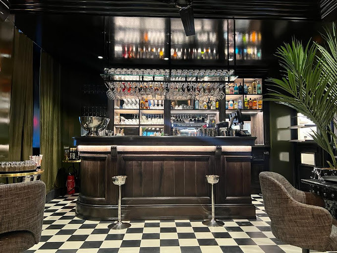 Restaurant italien chic Courcelles