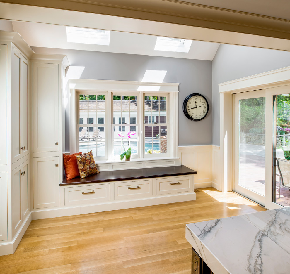 Transitional kitchen photo in New York