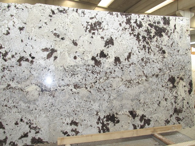 Traditional Kitchen Countertops