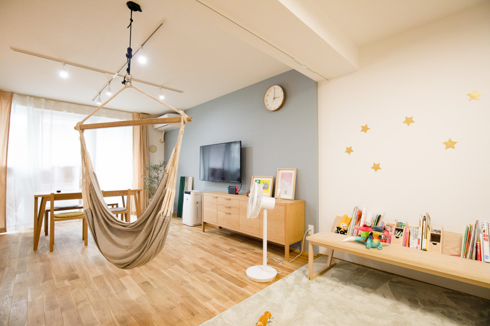 Scandinavian living room in Osaka.