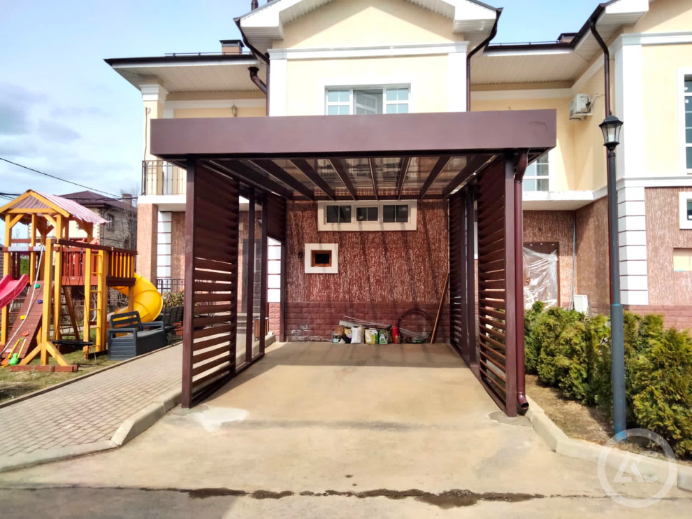 Навес Хайтек над авто с боковой зашивкой д.Вешки