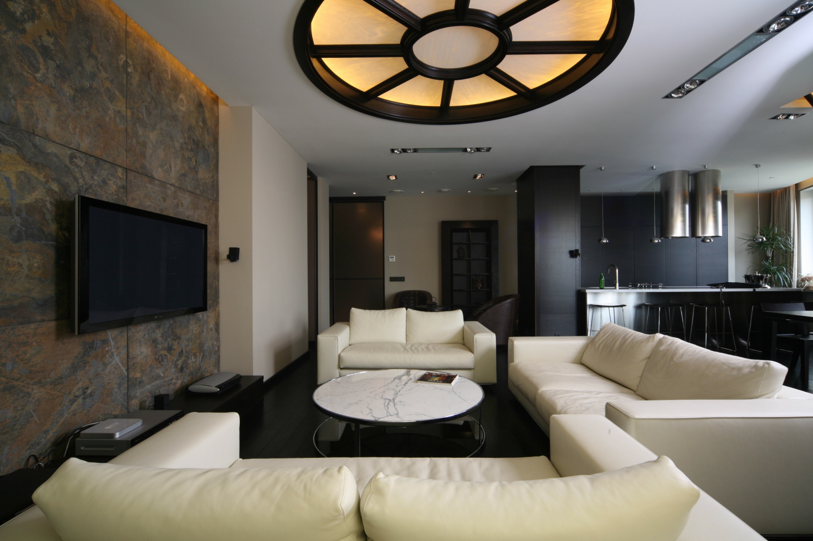 КВАРТИРА В ЖК "ВОРОБЬЕВЫ ГОРЫ", Г. МОСКВА, 150 М2