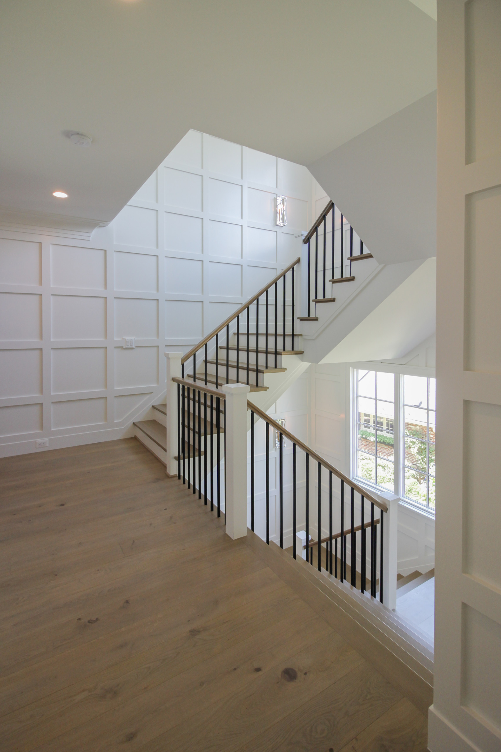 87_Welcoming and Functional Contemporary U-shaped Staircase, Arlington, VA 22207