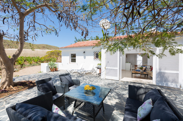 Casa de verano mediterraneen-terrasse-en-bois