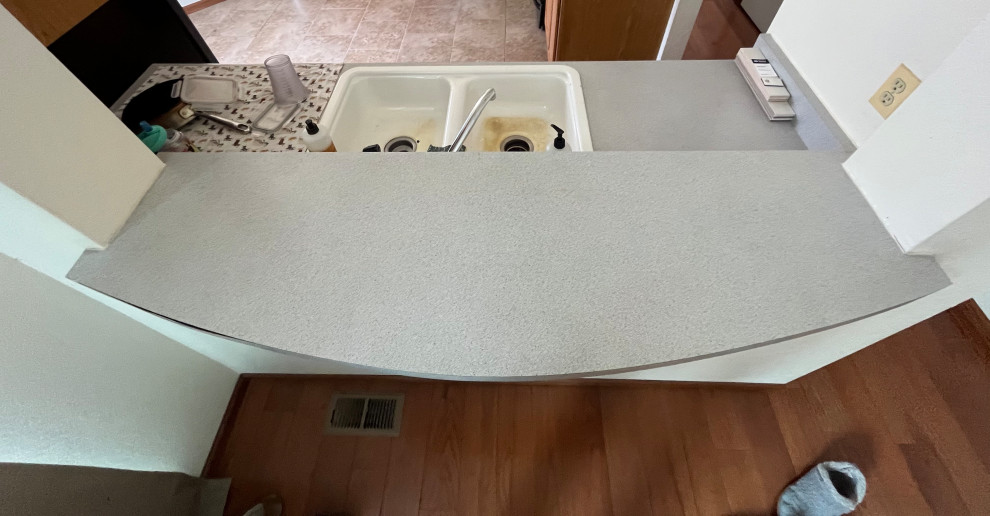 What Shape Should This Countertop Overhang Be     