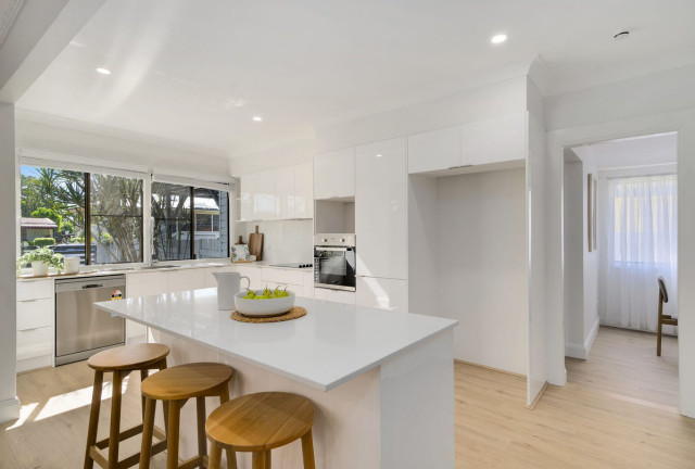 9 Watson St, Clontarf coastal-kitchen