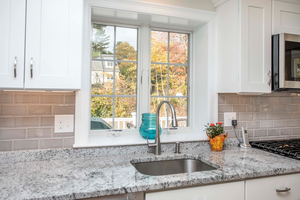 Kitchen - kitchen idea in Boston