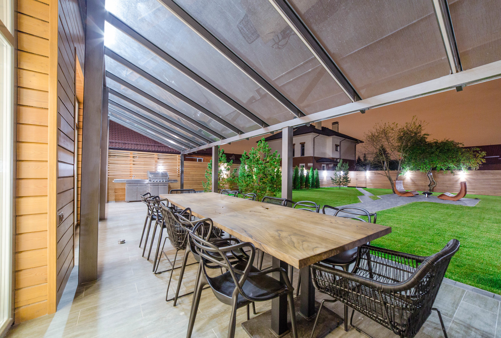 Эко-урбанистический дом с эксплуатируемой кровлей: проект Норден (461 кв.м.)