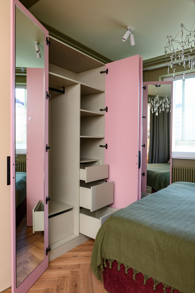 Шкаф для передачи "Квартирный вопрос"