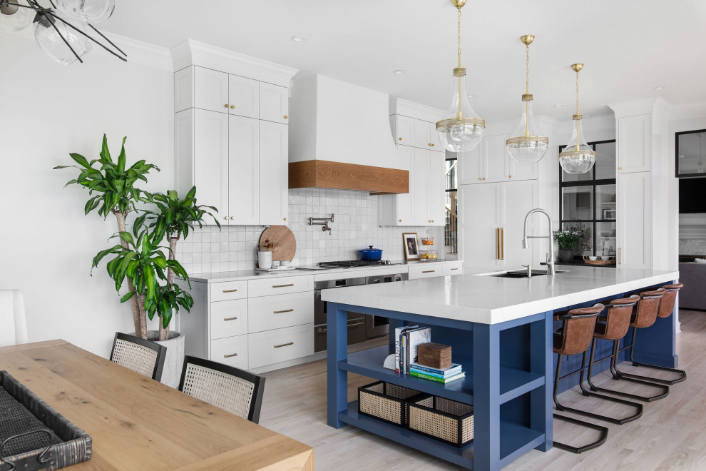 Example of a transitional kitchen design in Austin