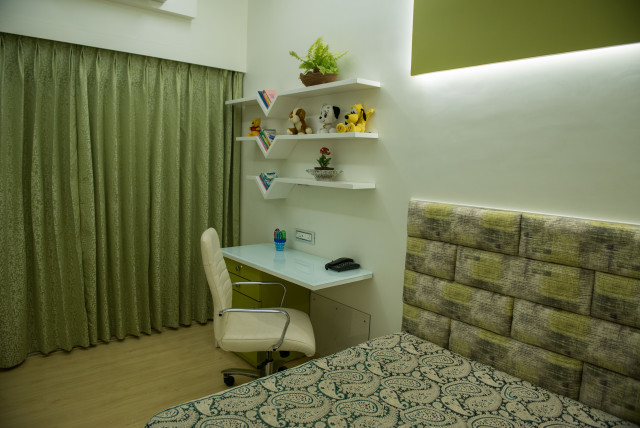 Study/ bedroom 