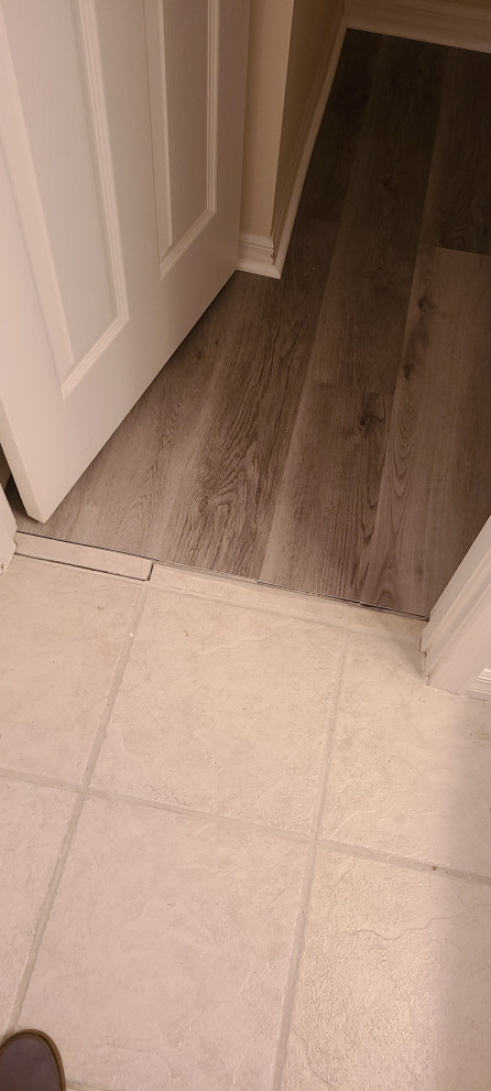 Inspiration for a transitional home design remodel in Miami