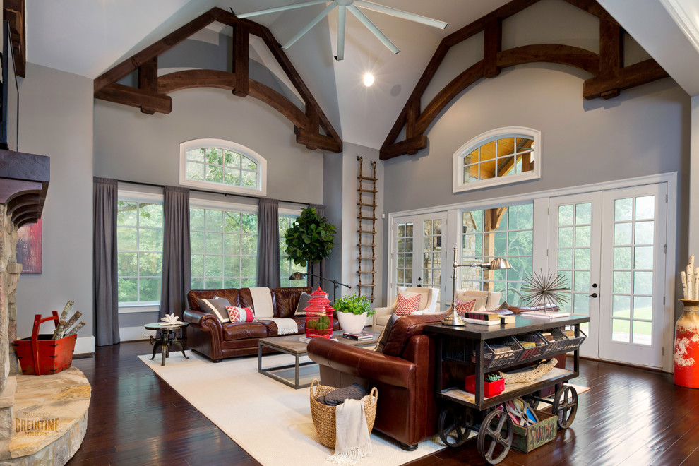 Design ideas for a transitional living room in Atlanta.