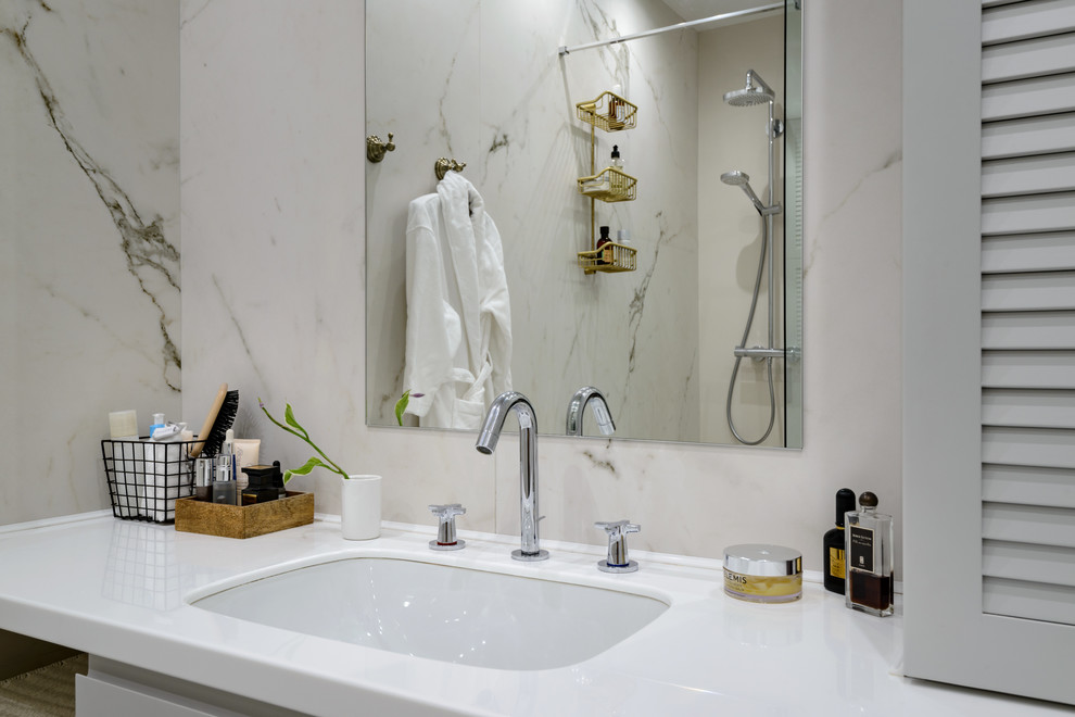 Современная квартира на Декабристов