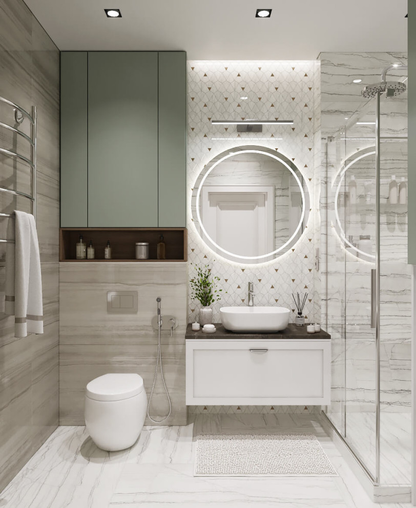 Душевая с пальмовыми листьями