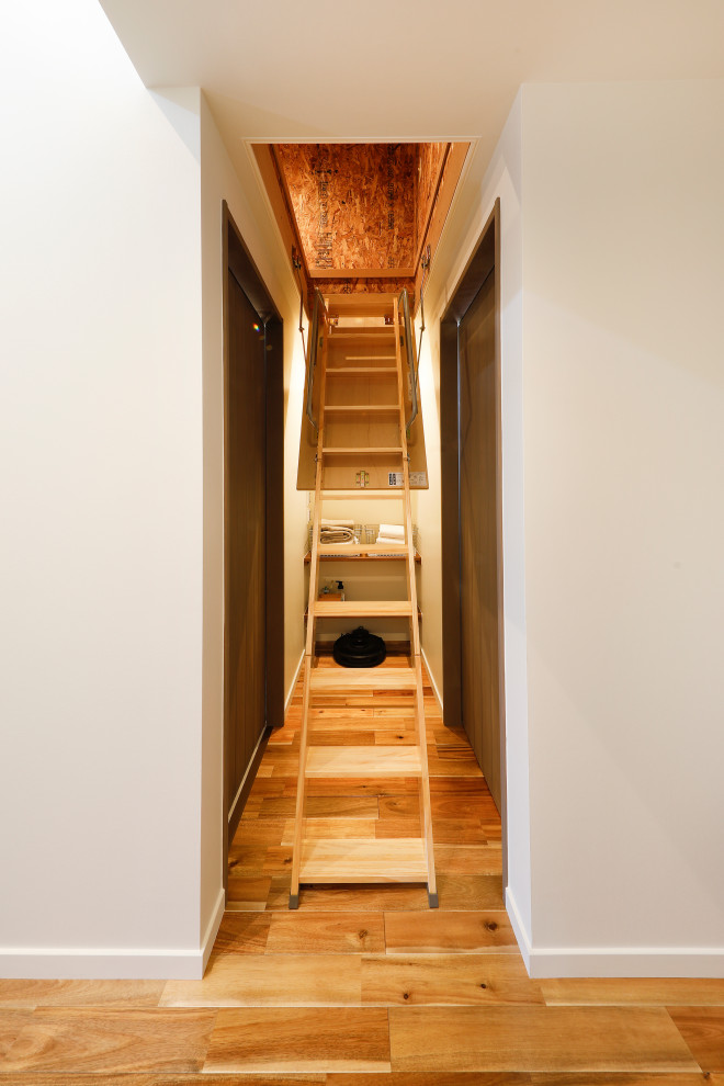 他の地域にあるビーチスタイルのおしゃれな物置小屋・庭小屋の写真
