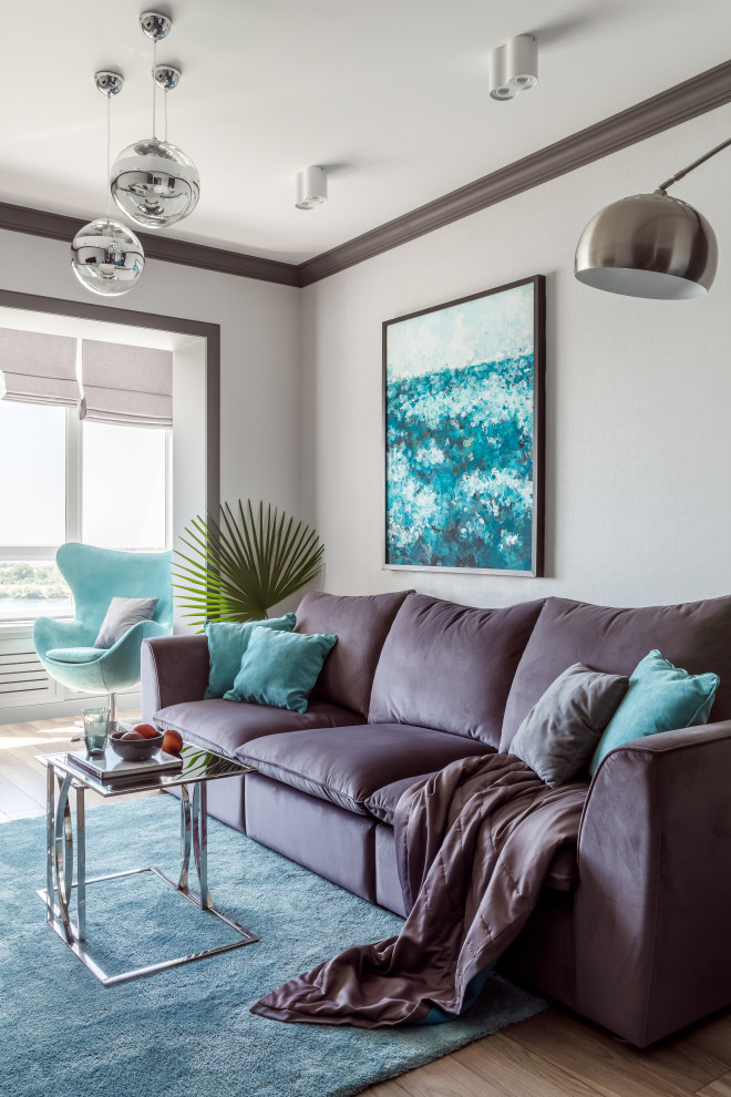 Гостиная с балконом