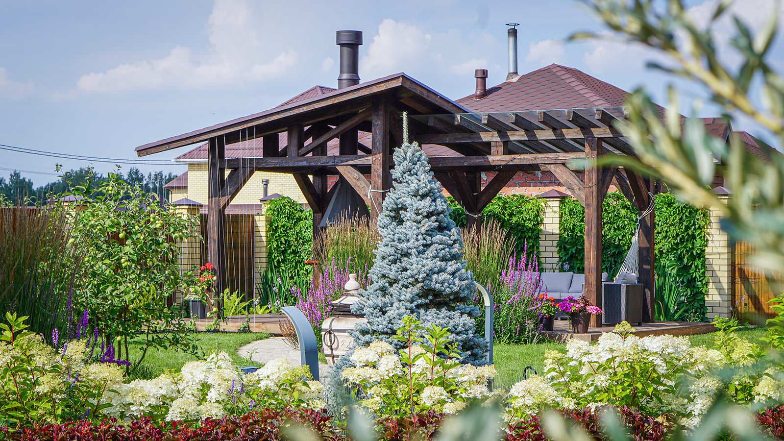 Мощение и озеленение