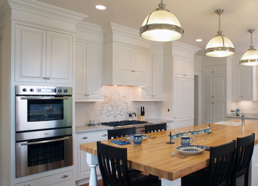 Kitchen - transitional kitchen idea
