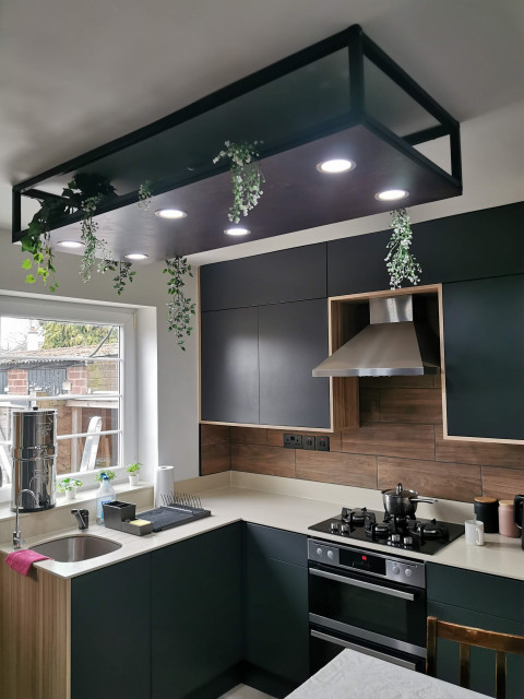 Council flat kitchen moderne-koekken