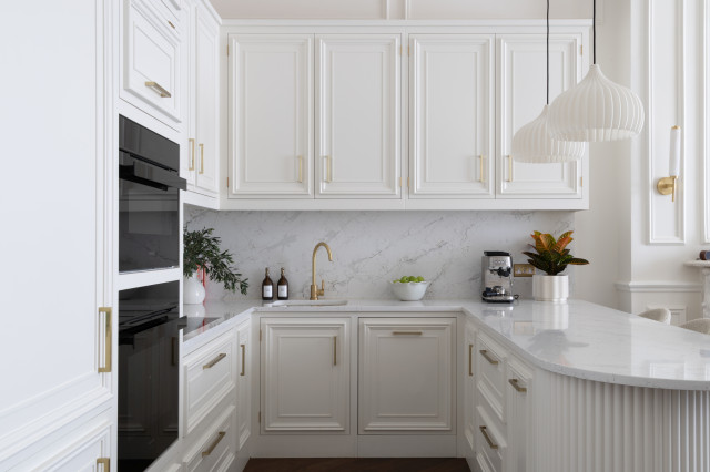Belsize Park Panelled Shaker Kitchen nyklassisk-koekken