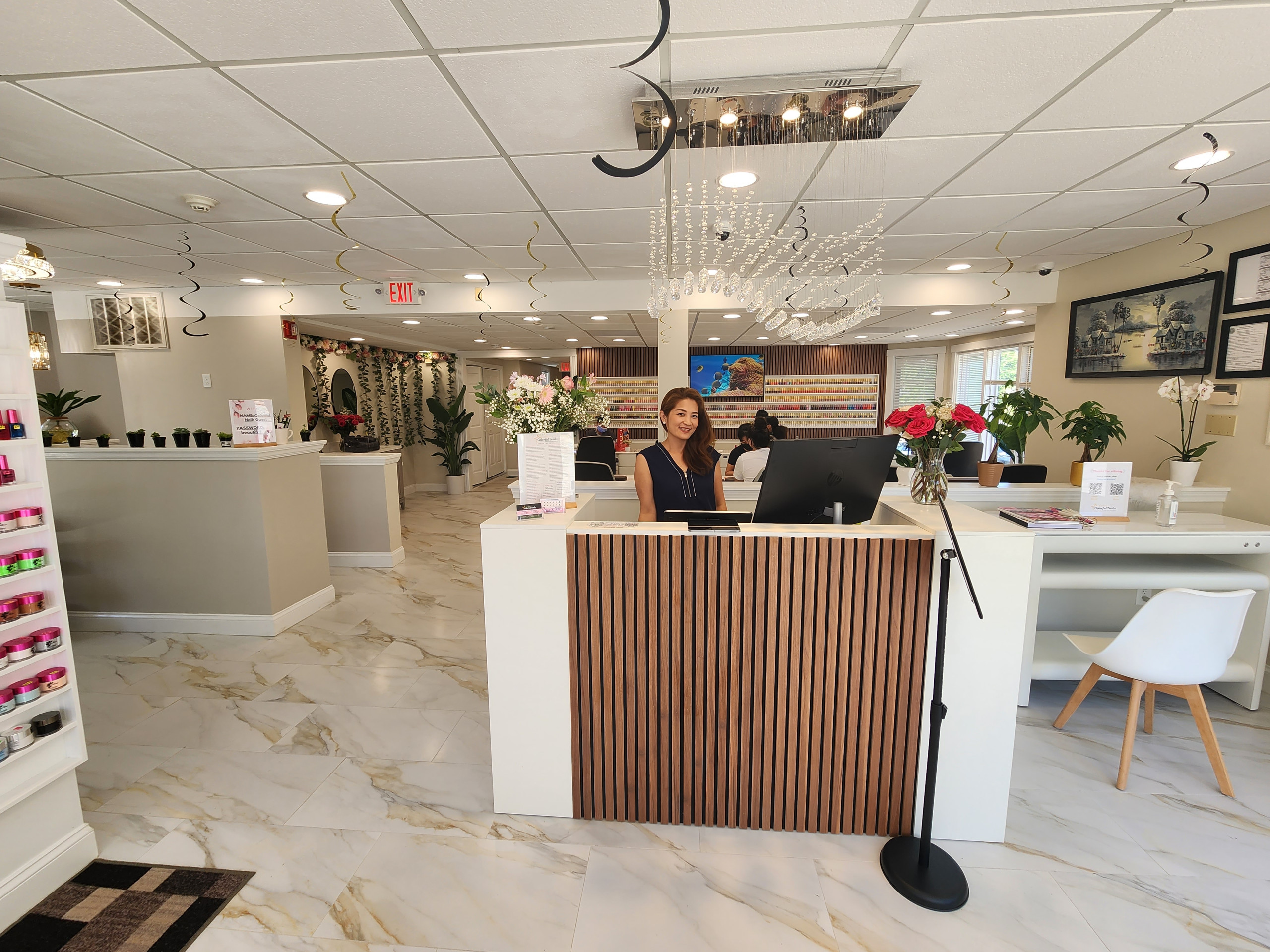 Colorful Nails Salon