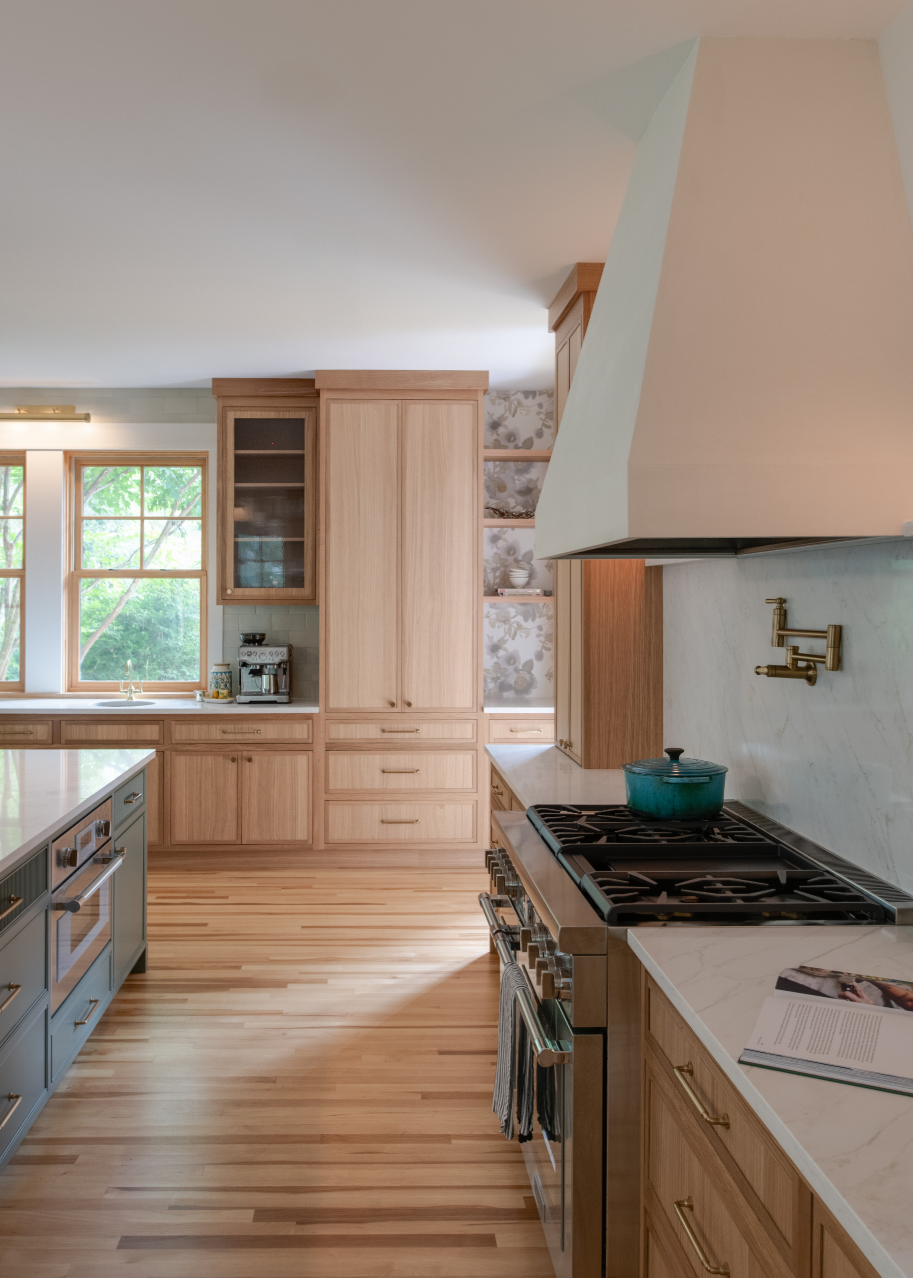 Warm Modern Kitchen Renovation with Natural Oak & Green Accents