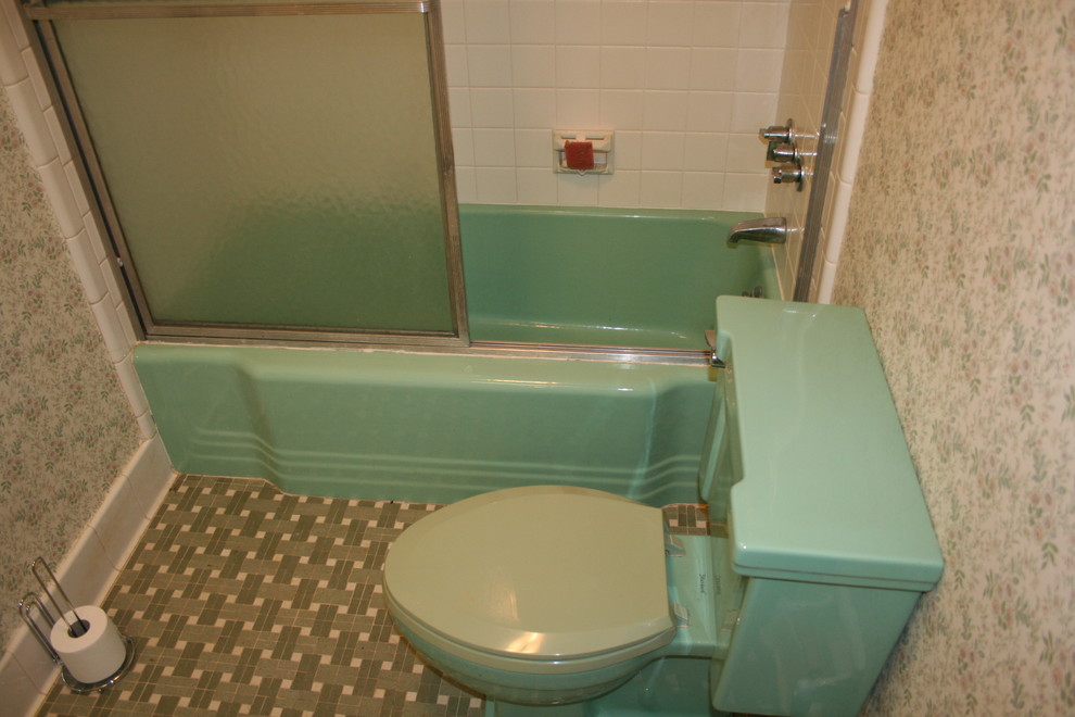 Retro Green Bath - Any ideas on fixing it up?