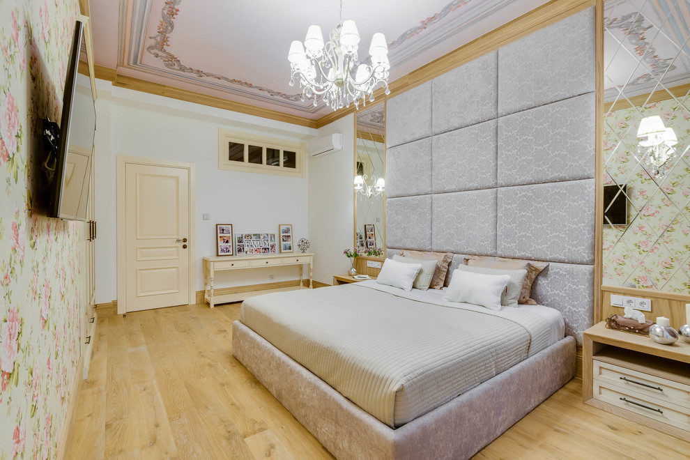 Example of a trendy bedroom design in Saint Petersburg