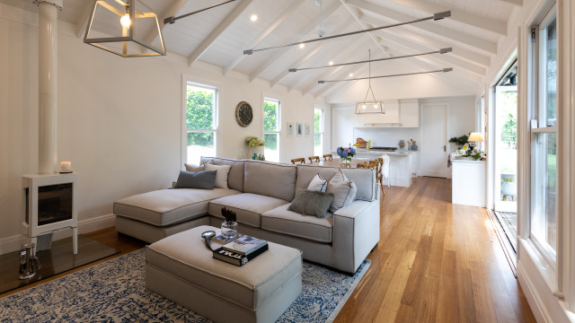 Open Concept Living/Dining/Kitchen landstil-dagligstue