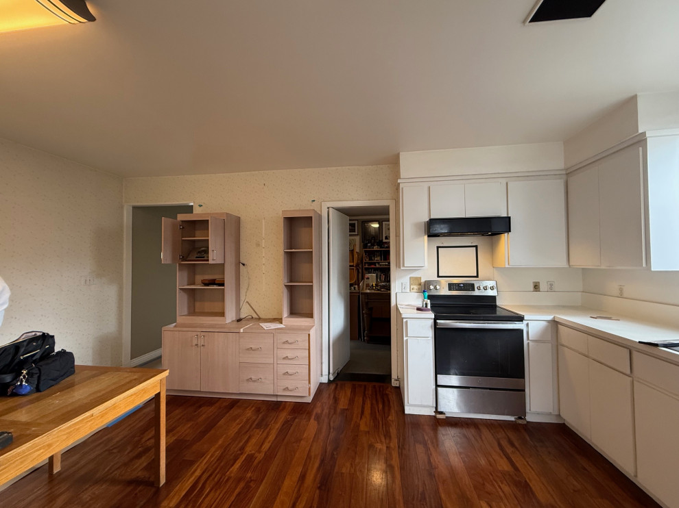 Wonderful Warm Updated Family Kitchen