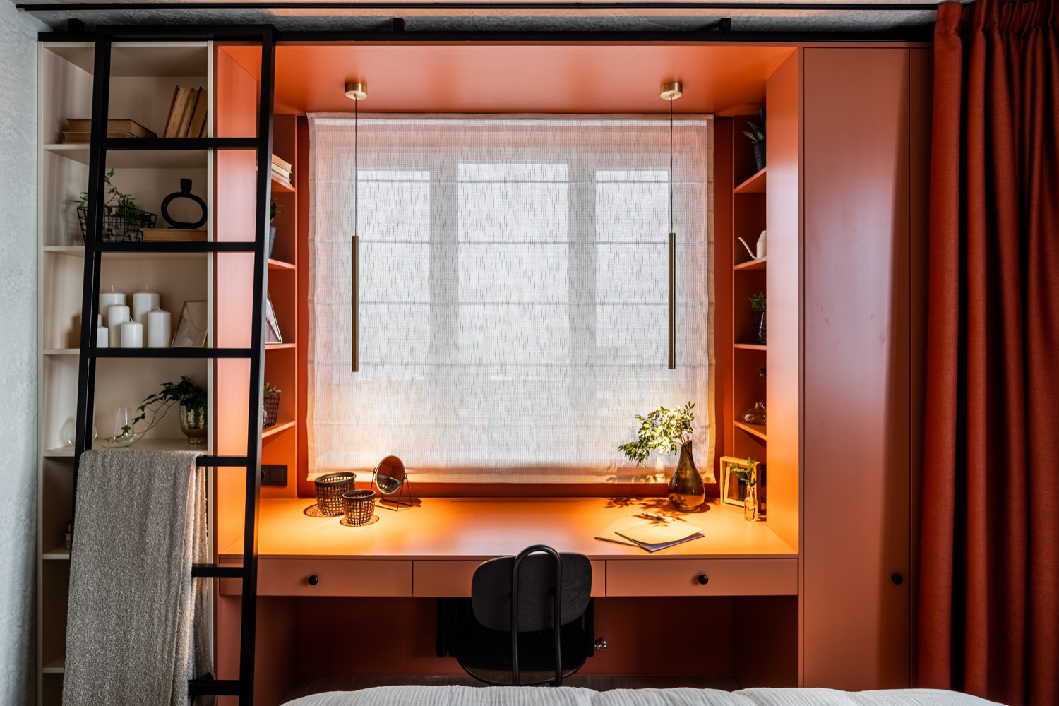 Спальня с огоньком