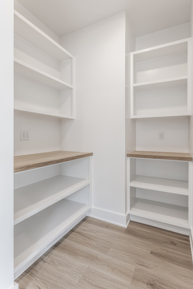 Home design - transitional home design idea in Indianapolis
