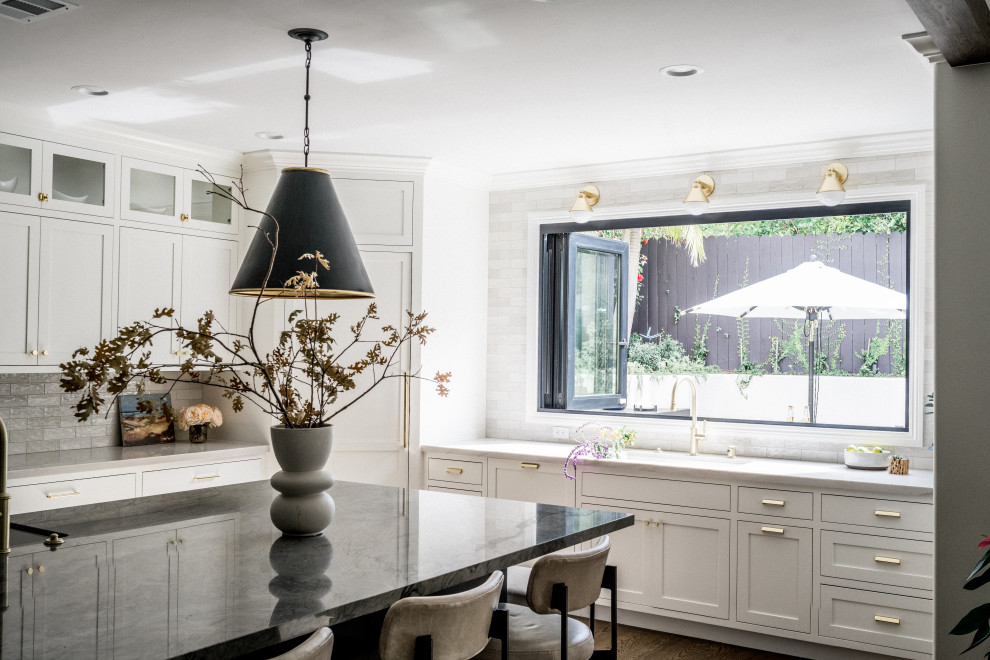 Inspiration for a transitional kitchen remodel in Los Angeles