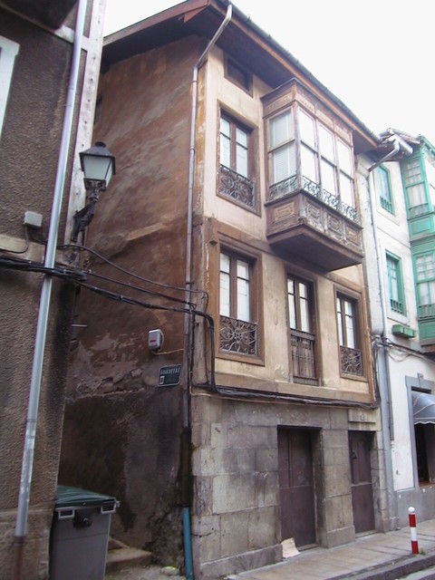 Reconstrucci&oacute;n de edificio en Mundaka transitional