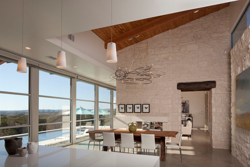 Contemporary kitchen/dining combo in Austin.