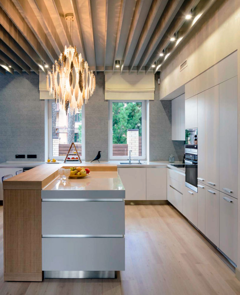 Интерьер жилого дома на ул. Мадридской