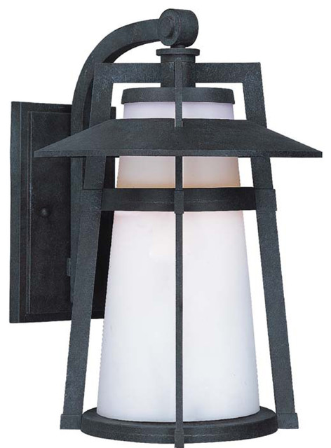 Calistoga EE 1-Light Outdoor Wall Lantern
