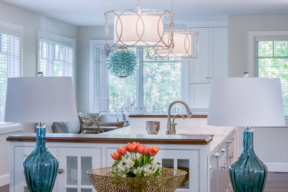 Home design - transitional home design idea